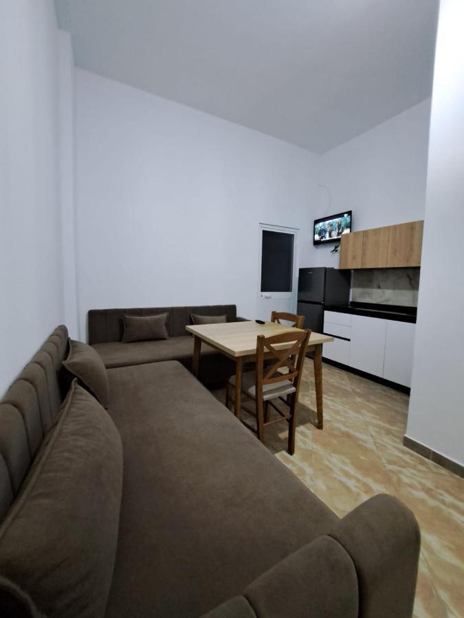 Vila Pushimi Regis Velipoje Exterior photo
